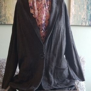 Cable & Gauge snap front sweater